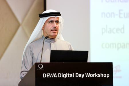 DEWA Reviews Future Of Digital Technologies, Artificial Intelligence And Robotics In Water And Energy Sector