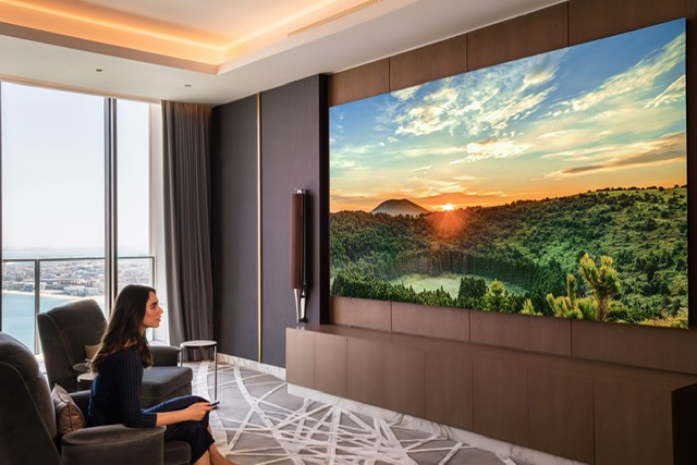 Samsung Mesmerizes Guests Of Luxury Dubai Resort With The Wall And SmartSignage